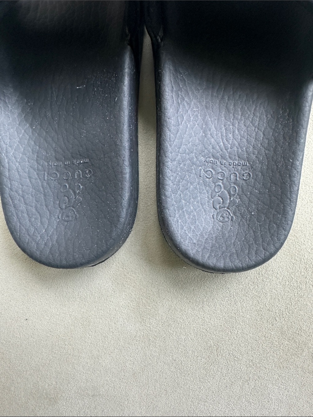 Slides/Sandals - Picture 3 of 5